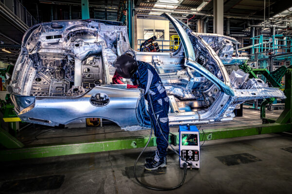 TRAINING WITH SOLDAMATIC, AUTOMOTIVE INDUSTRY. TRAINING WITH SOLDAMATIC, AUTOMOTIVE INDUSTRY.